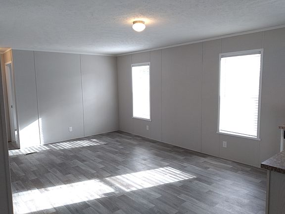 3rd image of 2684 Loch Lomond Dr #320