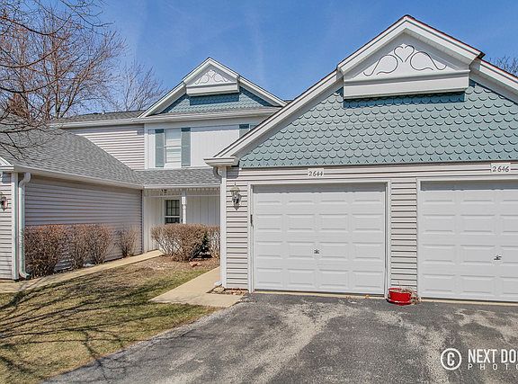 3rd image of 2644 Country Oaks Ct