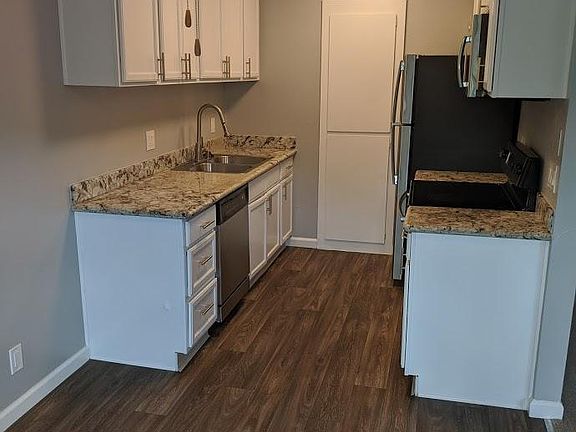 5th image of 3779 Blackford Ave APT 10