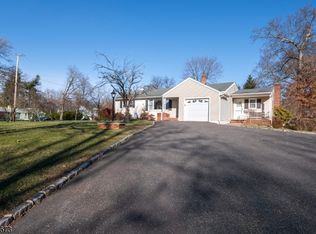 2 Orchard Rd, Florham Park, NJ 07932