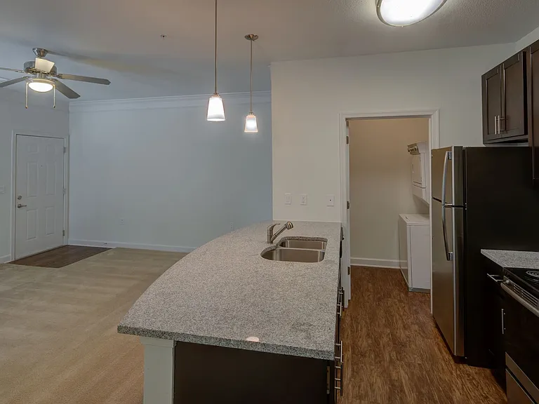 Nest on 17 Apartment Homes — Photo 32