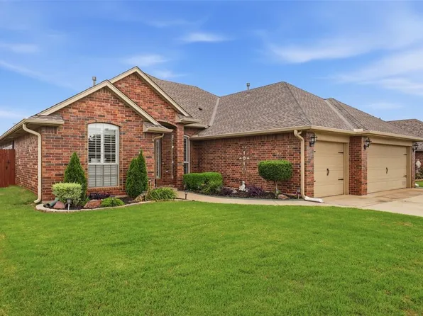 3017 Richfield Ln, Edmond, OK 73013
