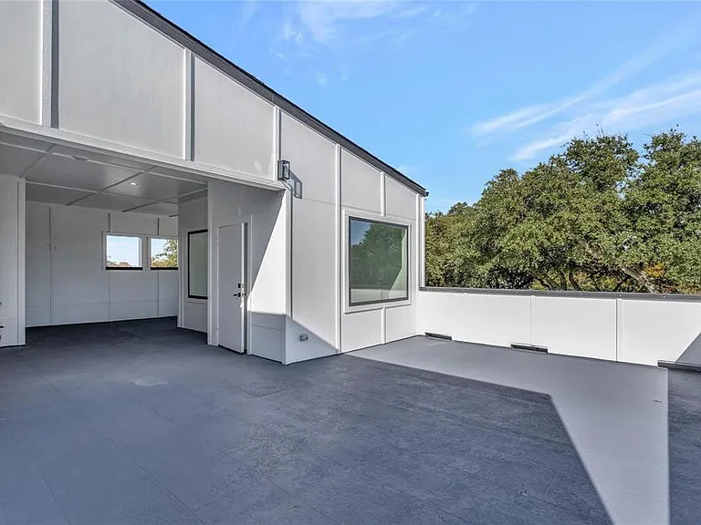 3720 Fairfax Ave — Photo 15