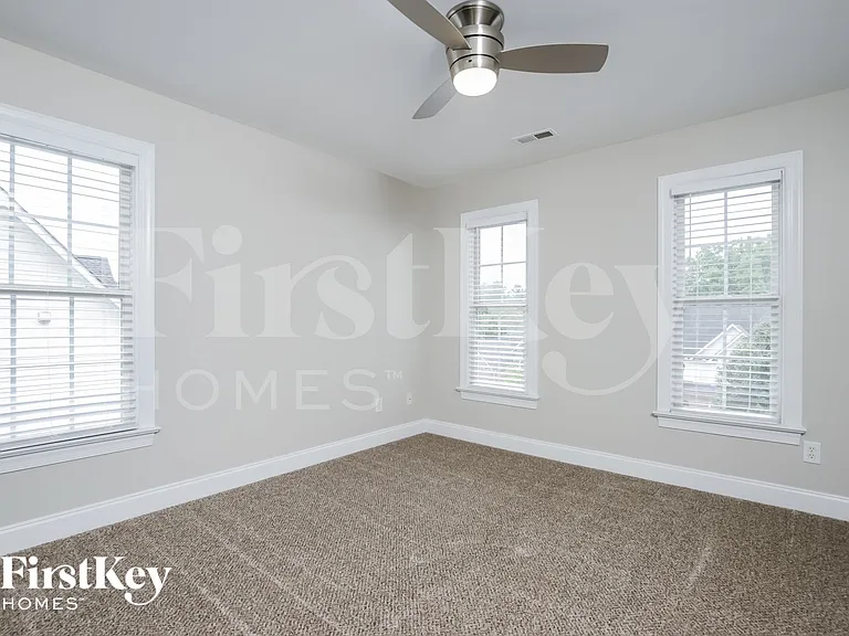 5515 Stone Crossing Dr — Photo 10
