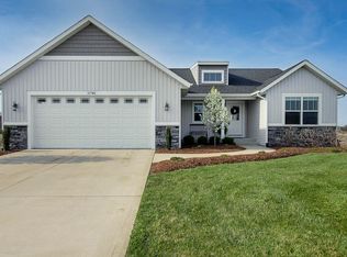 11742 Olive Lake Dr, West Olive, MI 49460