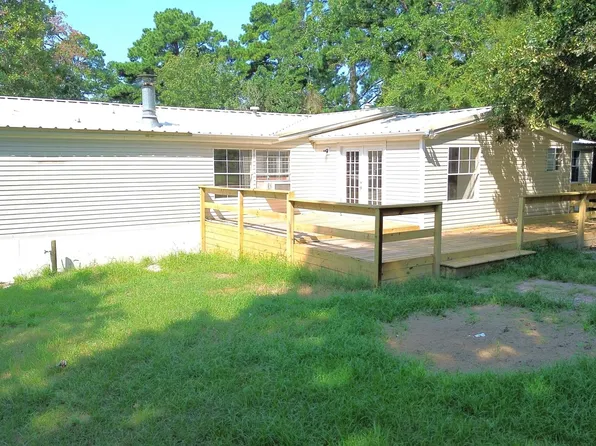 392 Pine St, Crockett, TX 75835