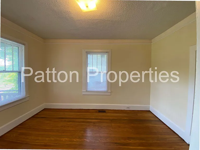 2221 Greene St — Photo 5