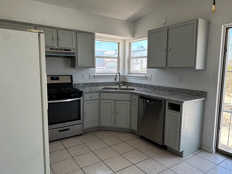 13485 Sunset Hills Dr — Photo 13
