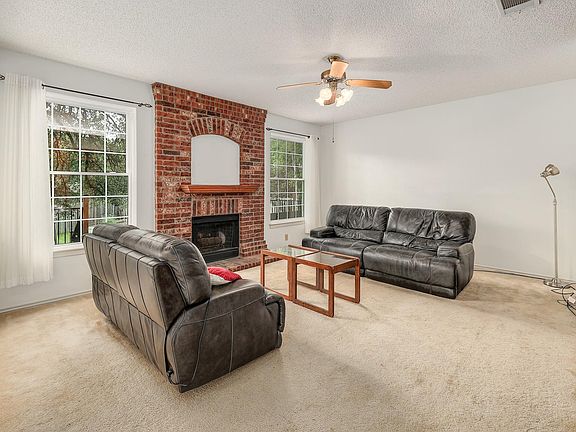 5th image of 2601 Starling Dr