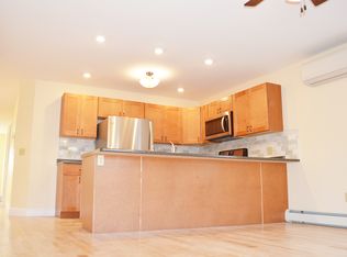 16 Peru St, Burlington, VT 05401