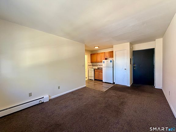 4th image of 145 Cowles St #C6