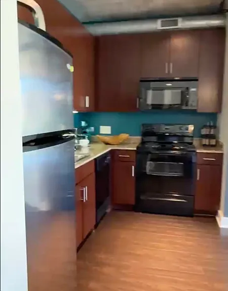 741 S Clark St #1010 — Photo 6