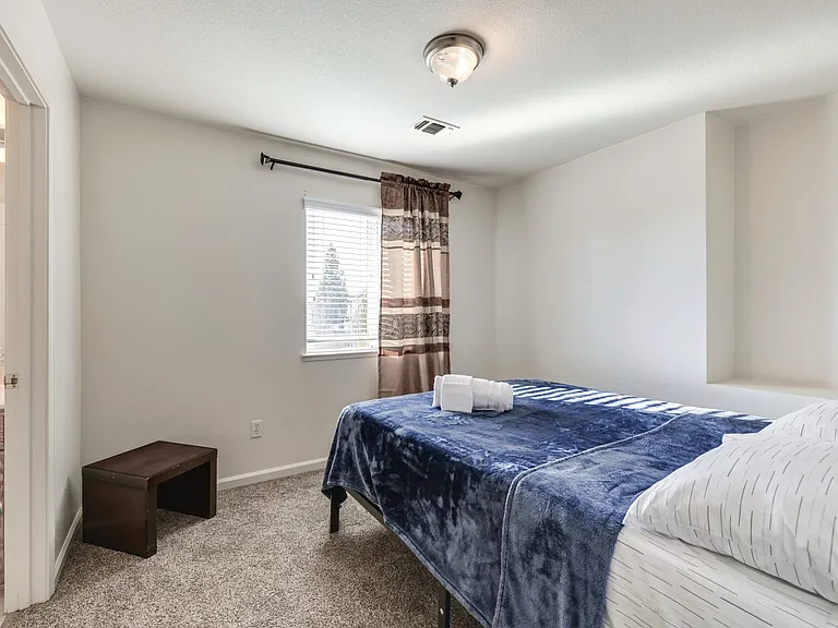 2342 Mountain Springs Dr — Photo 13