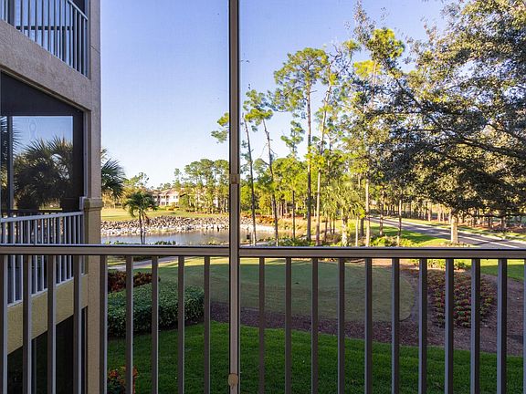 3rd image of 8217 Parkstone Pl APT 208