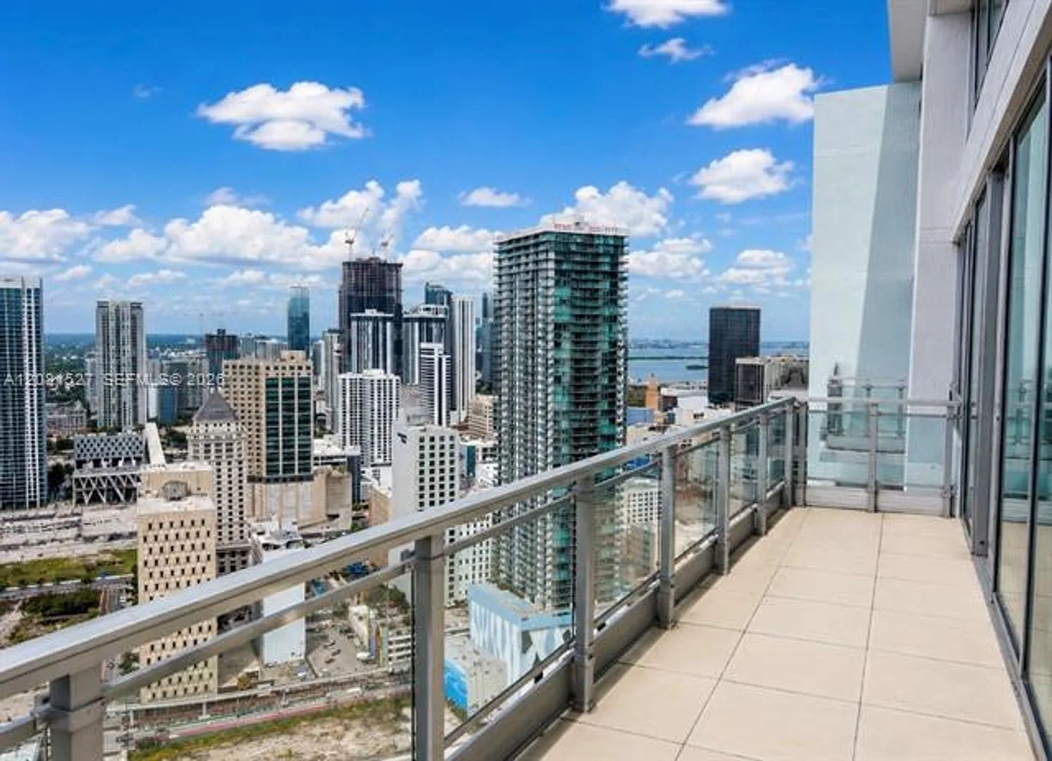 90 SW 3rd St cu-PH08, Miami, FL 33130 — Photo 2