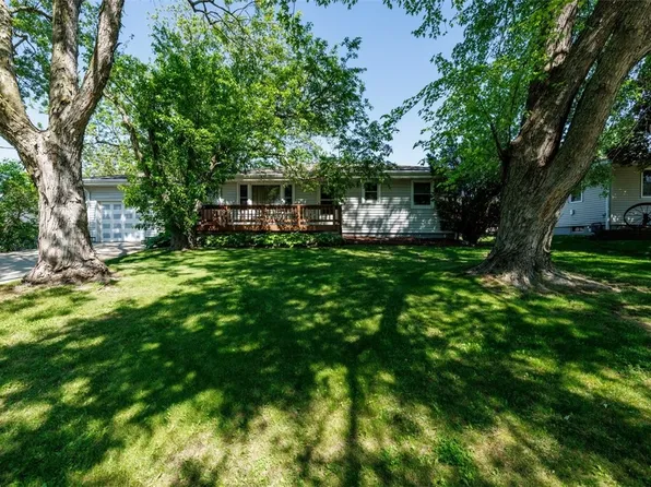 5357 NE 9th St, Des Moines, IA 50313