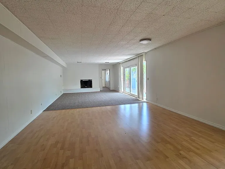6437 Elmhurst Dr — Photo 5