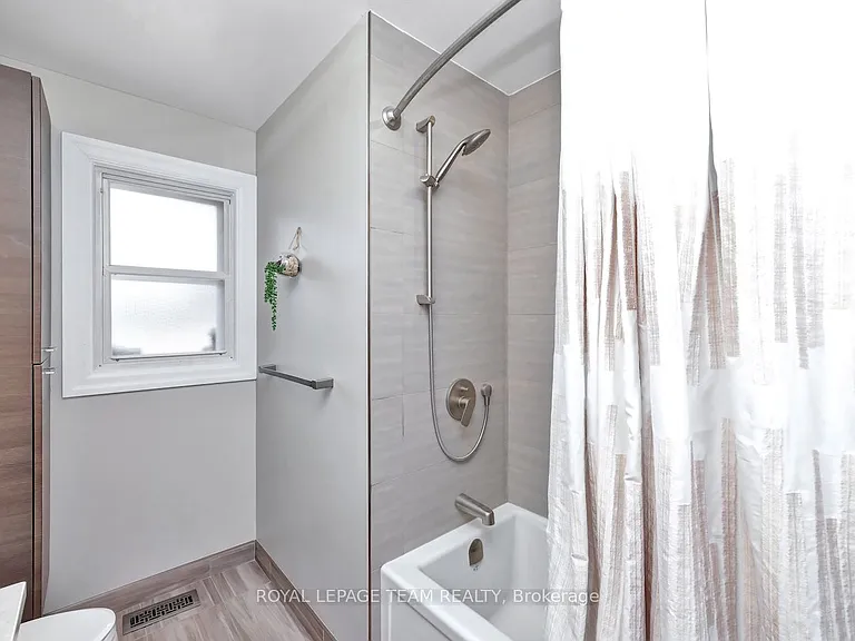 1233 Cheverton Ave — Photo 26