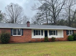 1040 Sugarloaf Ln, Anniston, AL 36207