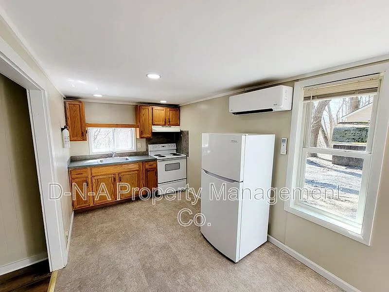 2 bed, 1.0 bath, 750 sqft, $1,450 — Photo 3