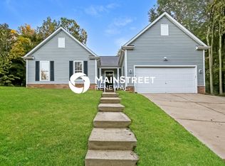 3330 Crescent Knoll Dr, Matthews, NC 28105