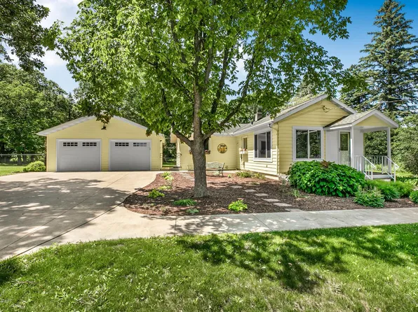 2333 Pine Cone Rd N, Sartell, MN 56377