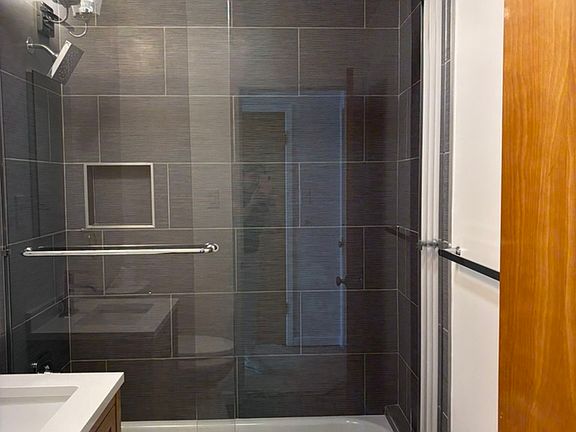 4th image of 1386 45th Ave #2