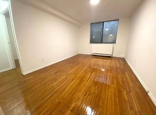 221 E 21st St #LLU, New York, NY 10010