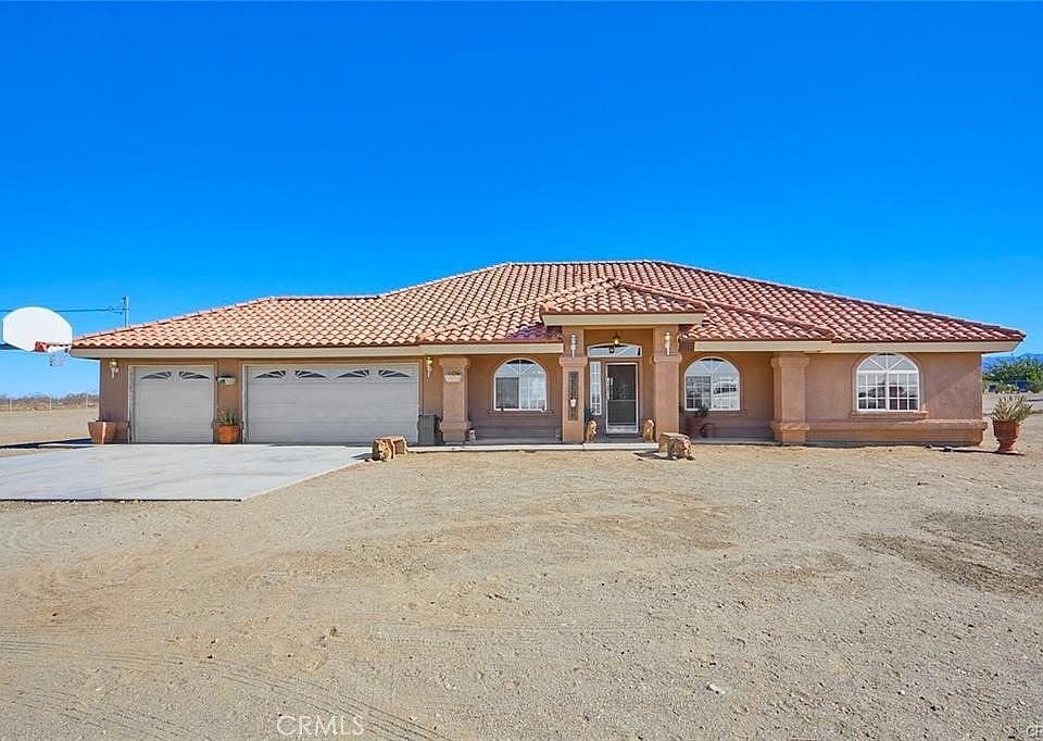 13041 Wagon Train Rd, Phelan, CA 92371 Zillow