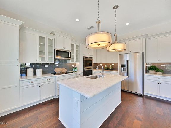 3rd image of 263 Marsh Cove Dr
