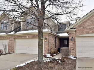 3713 King Charles Ln, Saint Charles, IL
