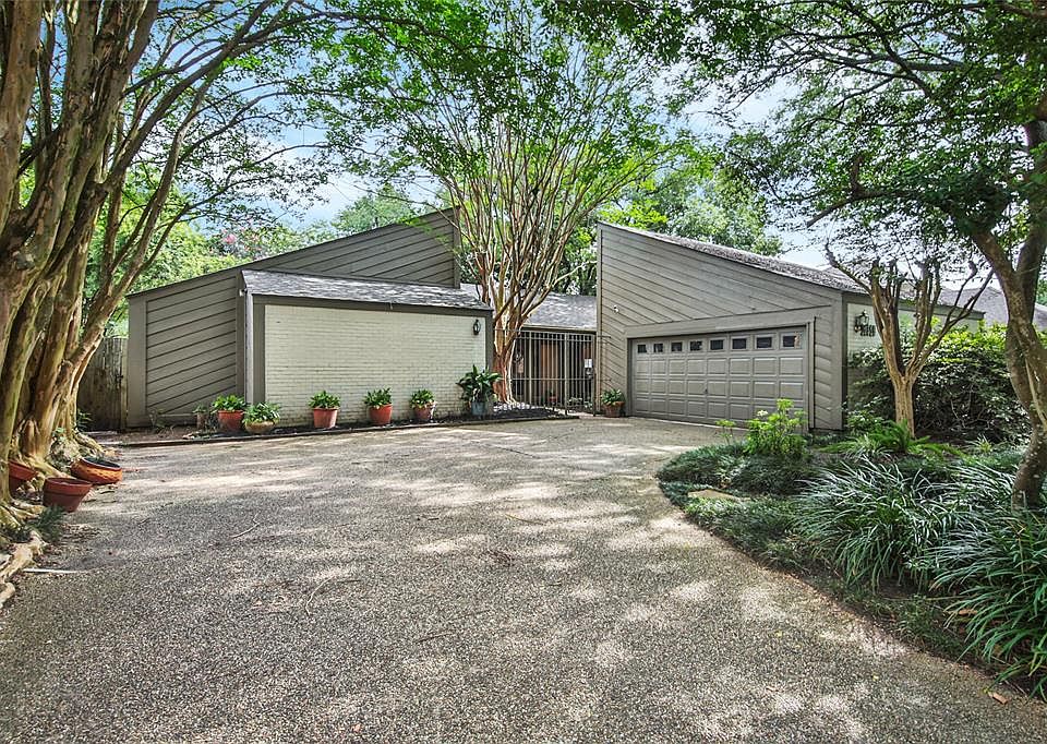 1st image of 10318 Briar River Dr