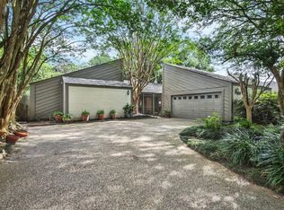 10318 Briar River Dr, Houston, TX 77042