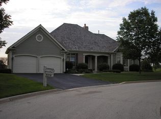 6376 Old Oak Rd, Libertyville, IL 60048