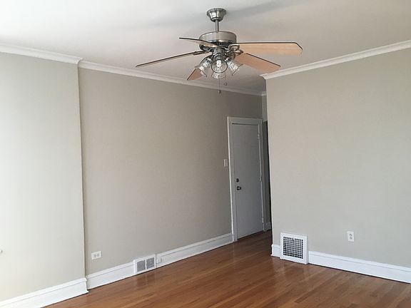 2nd image of 5448 W Cortland St #2