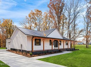 231 Sunset Blvd, White Pine, TN 37890