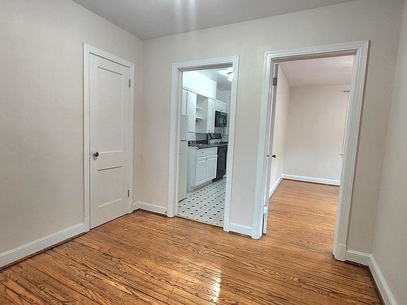 5th image of 4515 Avondale St APT 3