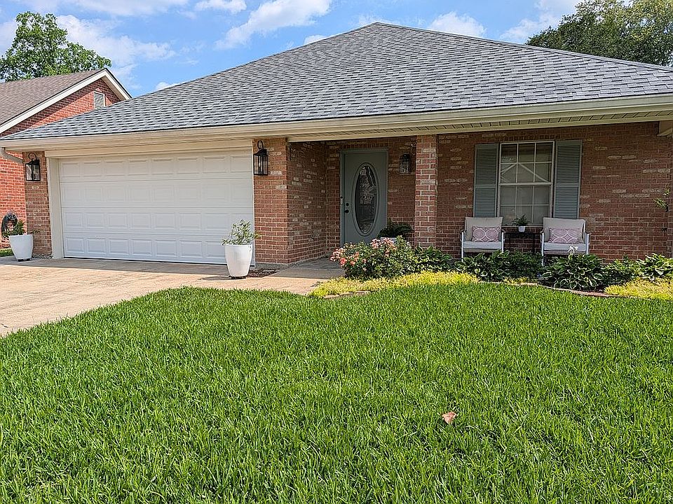 1st image of 212 Cricklade Ct