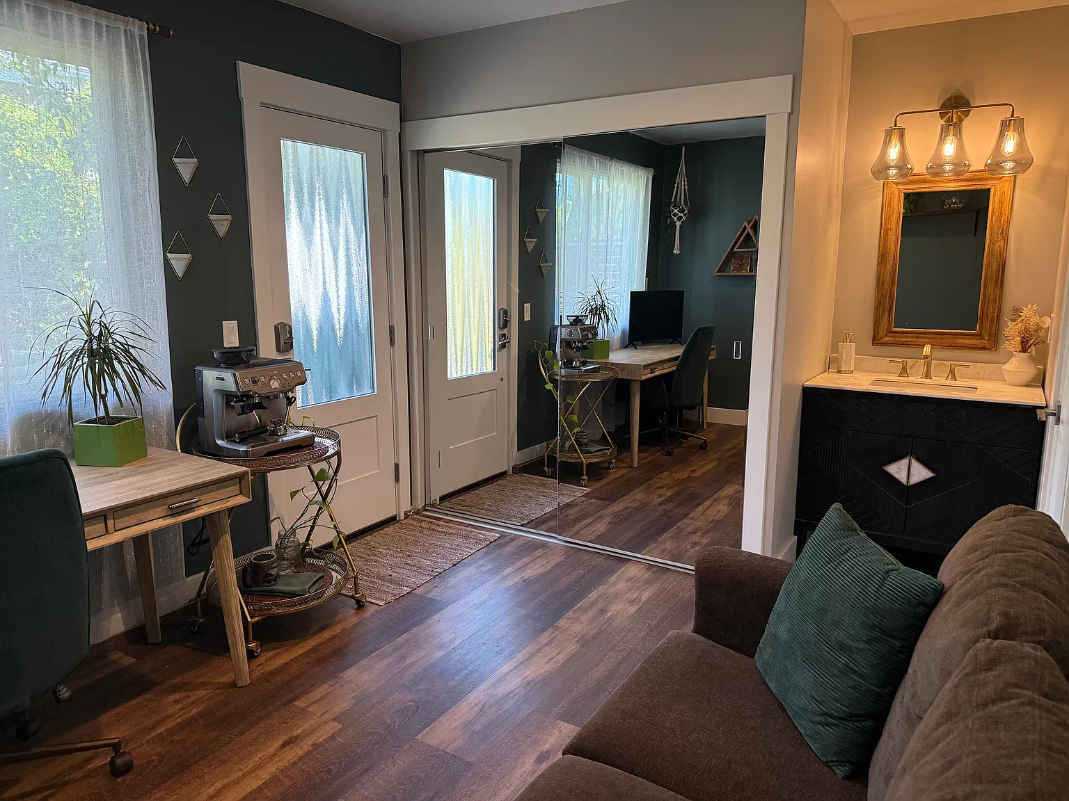 3 bed, 1368 sqft, $2,250 — Photo 4