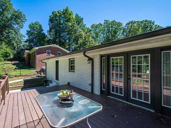 5th image of 1852 Donald Dr