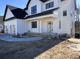 416 Stable Ct, Linden, NC 28305