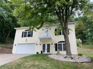 100 Forest Oak Ct, Winona, MN 55987