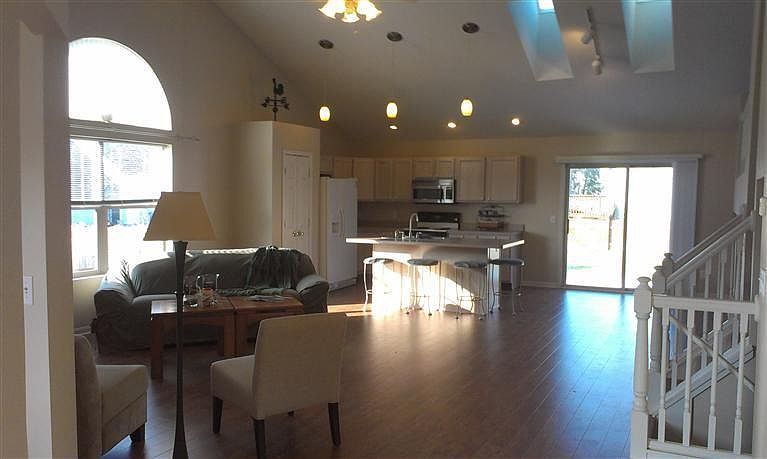 1st image of 6909 Summergreen Dr