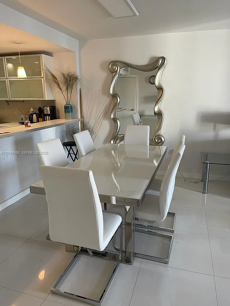 Arlen Beach Condo — Photo 4
