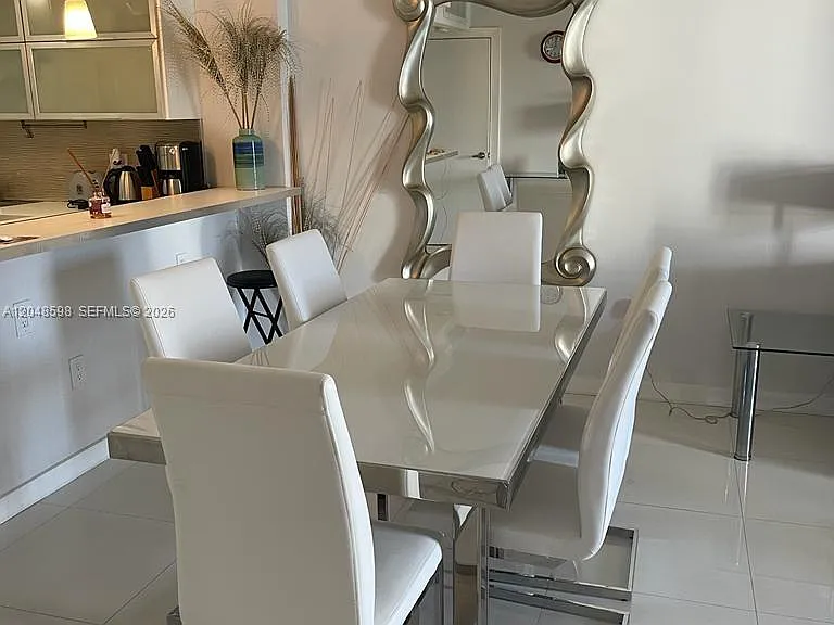 5701 Collins Ave #1411 — Photo 4