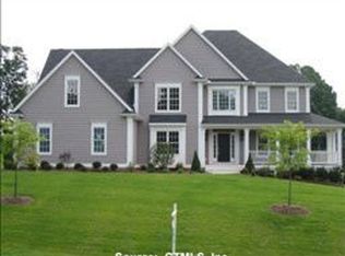 10 Hampton Ct #L8, South Glastonbury, CT 06073