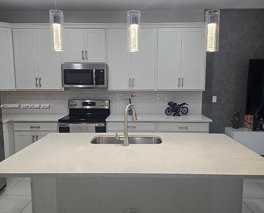 3rd image of 10111 Akenside Dr #1
