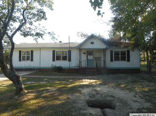 30 Vickie Ln, Albertville, AL 35950