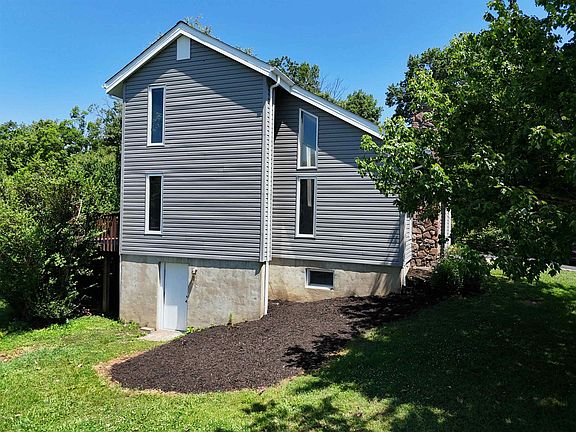 5th image of 20 Howery St