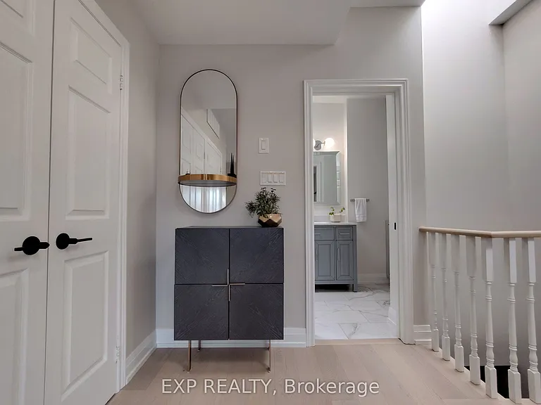 601 Adelaide St W — Photo 13